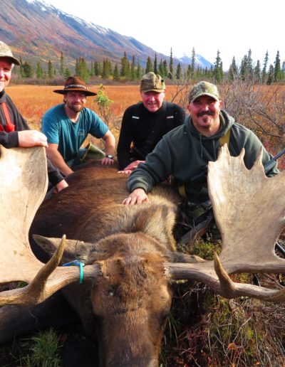 Alaska Gov.s 2nd annual wounded warrior hunt